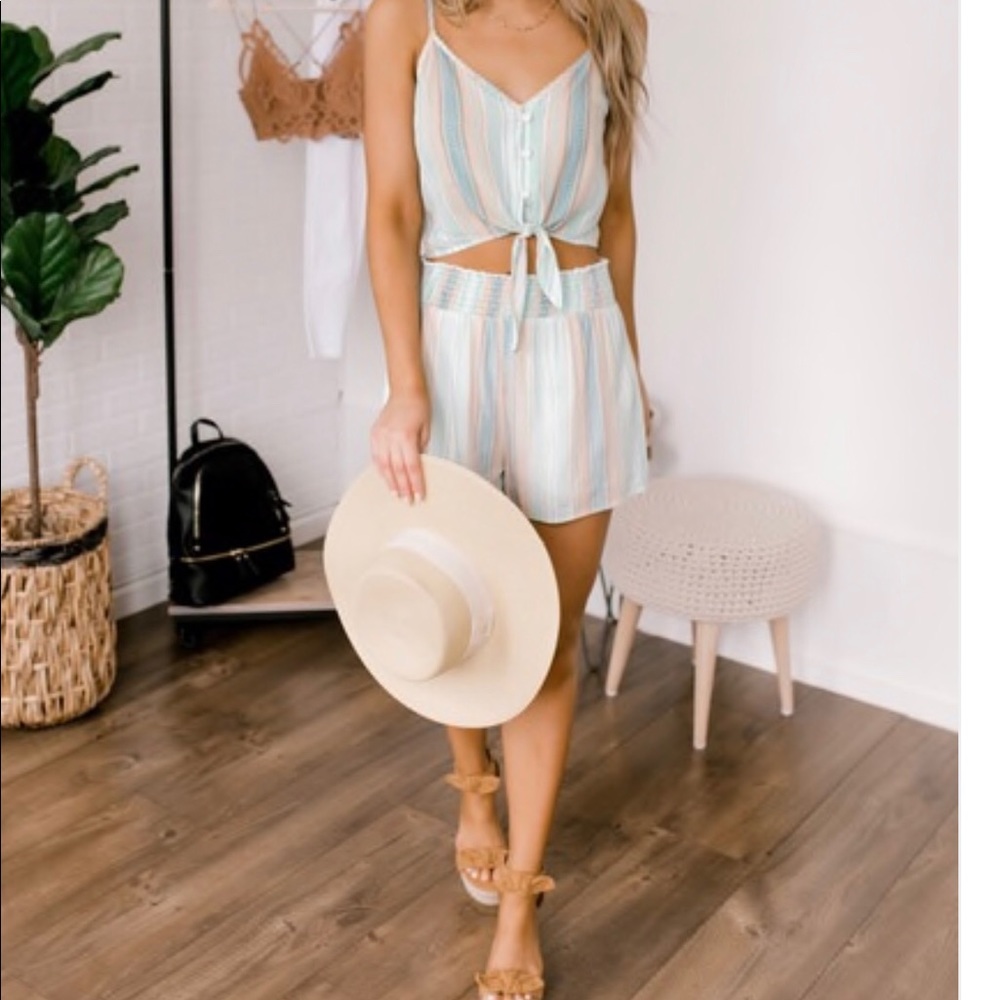 Nwt 2 piece outfit Magnolia boutique